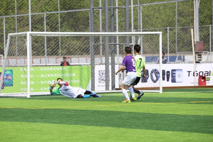 SHIFA2017第二轮战况升级，美团点评狂轰11球完虐对手