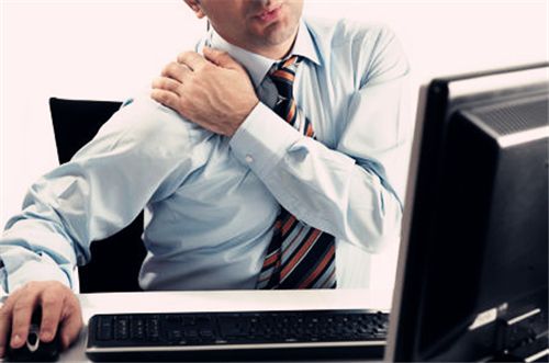 得了肩周炎怎么治疗最好得快呢,肩周炎肩膀疼位置