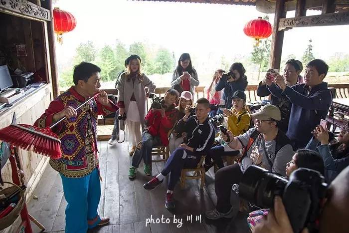 世界上最大的坑是什么,世界上最深的坑是什么坑