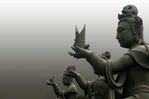 泰国的佛牌为什么那么出名,泰国佛牌放哪里好