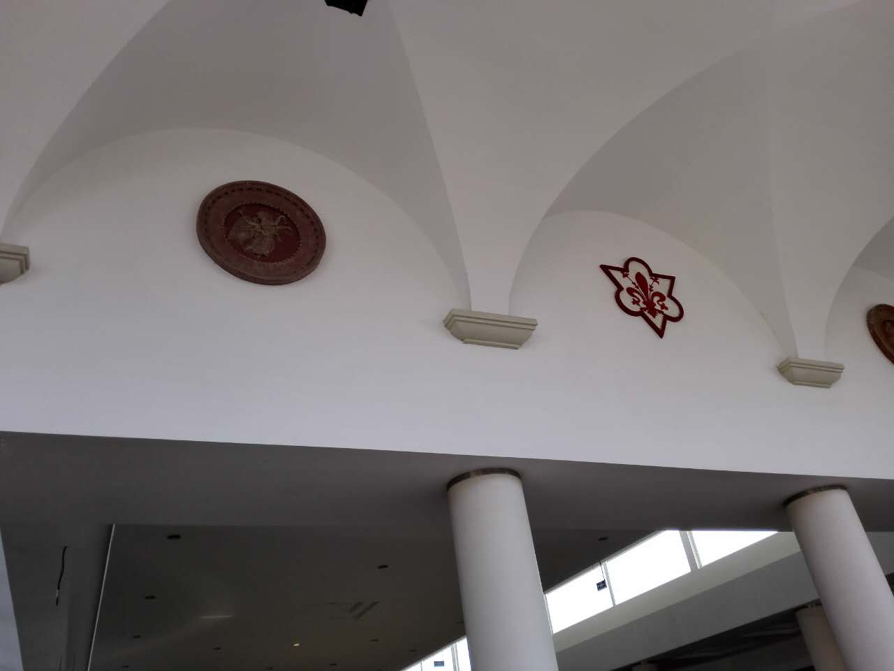 你还在找人名品代购？out了，隐藏在浦东乡村中的购物天堂