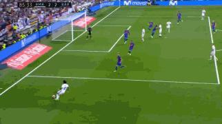 皇马vs巴萨拉莫斯犯规梅西,世纪德比拉莫斯梅西