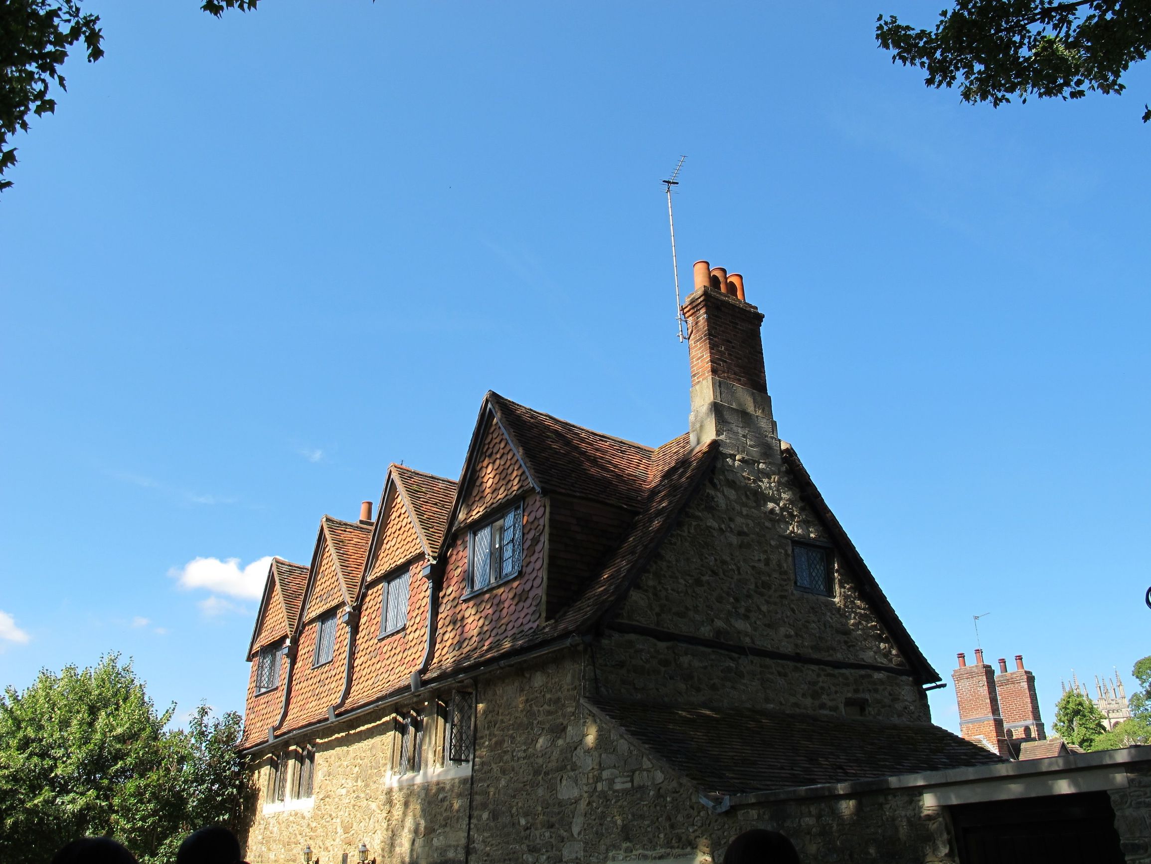 英国签证加急如何办理流程,英国签证加急如何申请