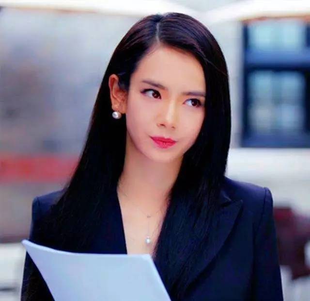 妆容必备款之晚宴妆面试妆