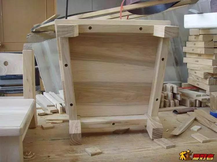 坐着轮椅入了坑——《轮椅上的木匠》