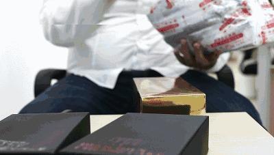 1月仅售7天的芝士条，身家过亿照样排队！谁给你的自信？