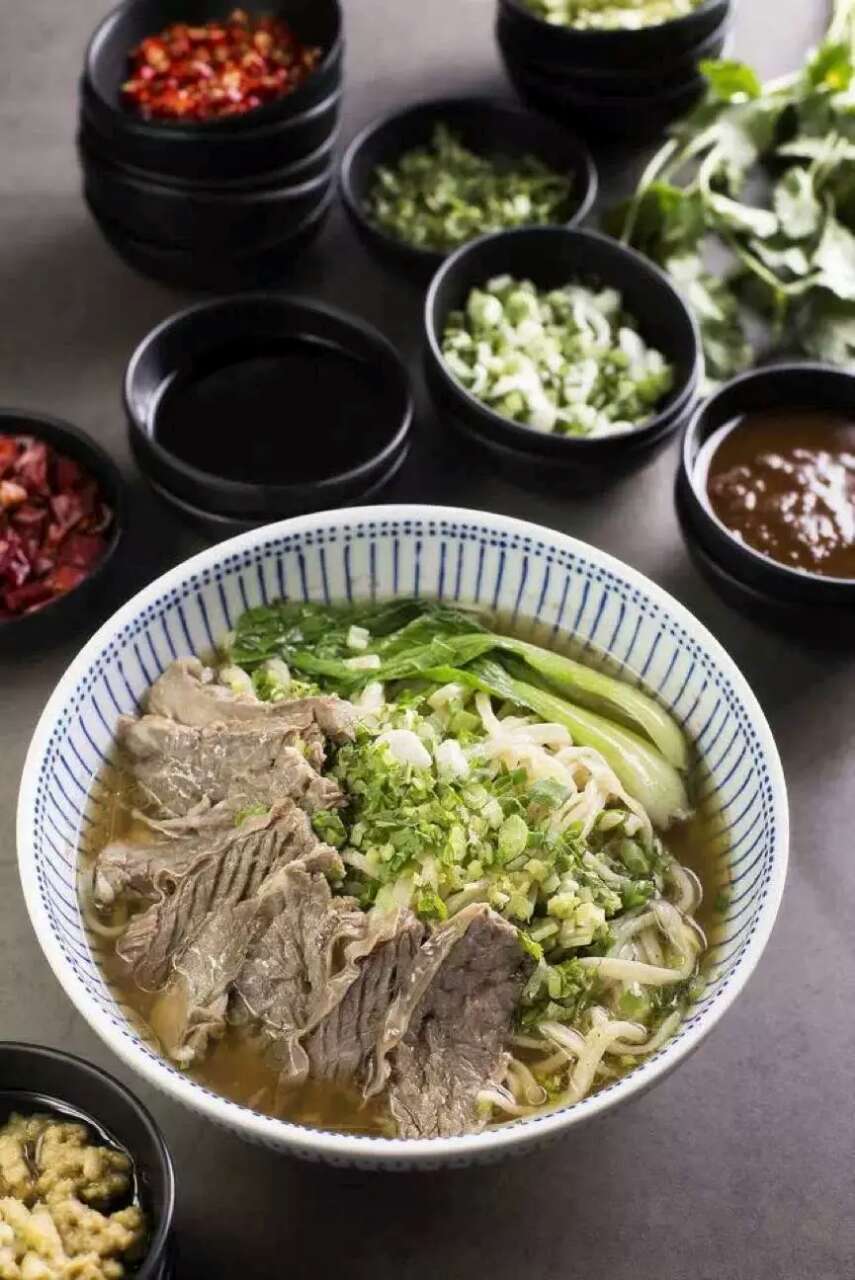 潮汕牛肉凭啥横扫火锅界！潮汕火锅引跑者blublu潮牛专访