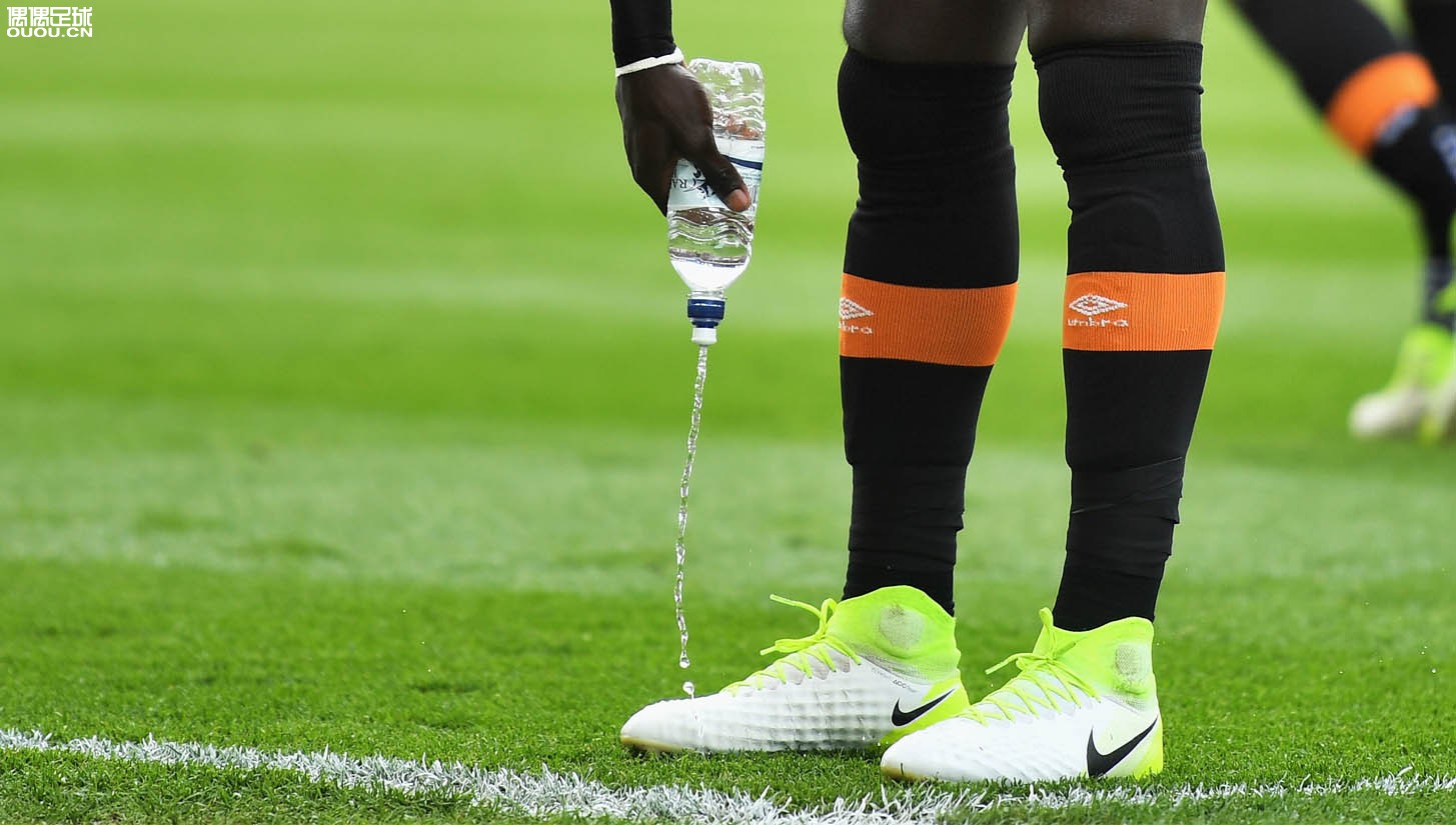 今日常规赛战靴一览,2015全球战靴观察