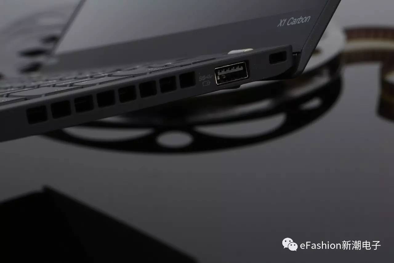 超窄边的thinkpad x1 carbon 2017 (thinkpad x13和华为matebook13)