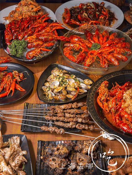 这家店营业到清晨2点，卖的都可以选Size，还给手活儿好的打折……