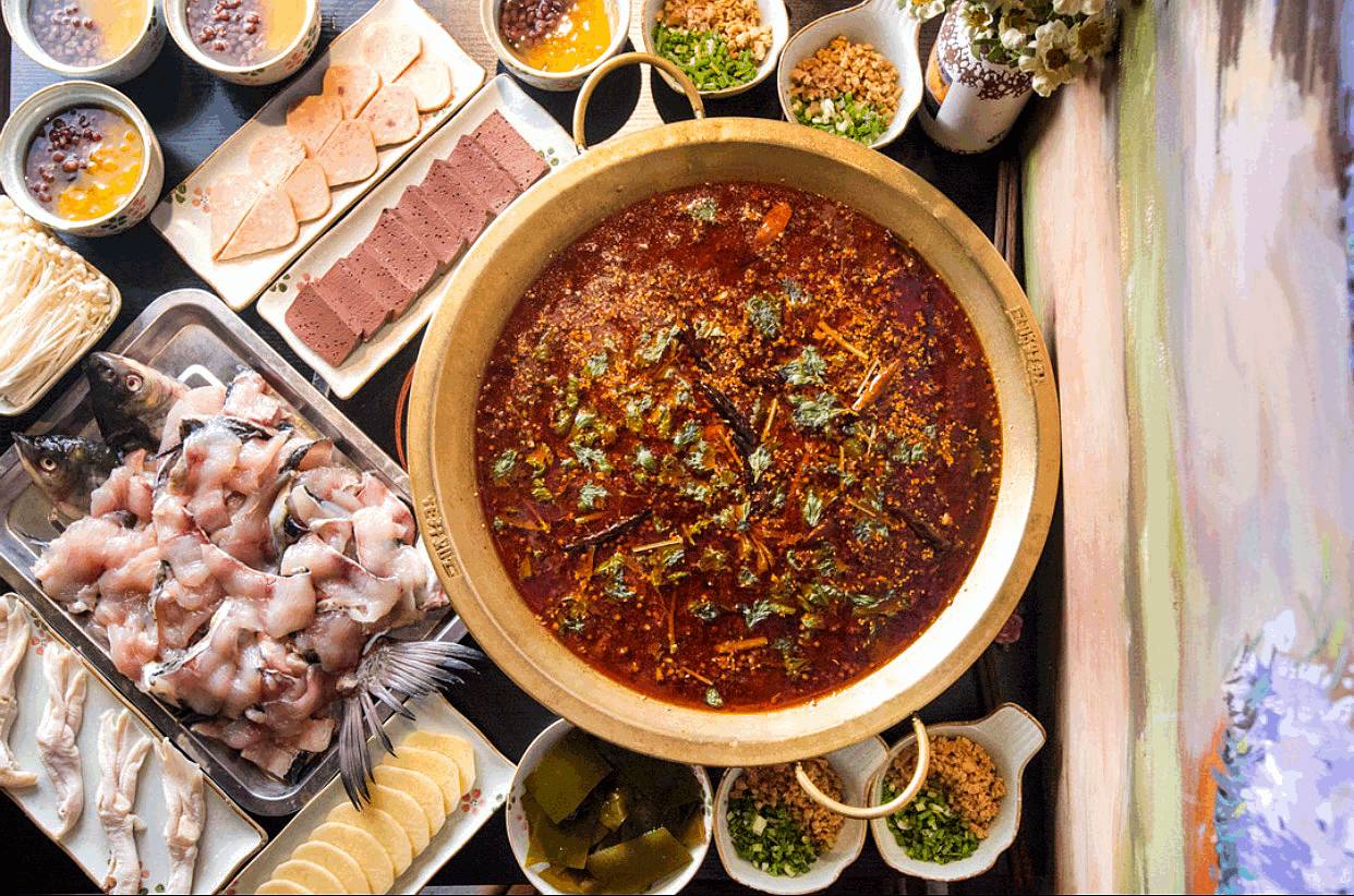 一不谨慎美成自拍圣地！说这是吃火锅的谁信？