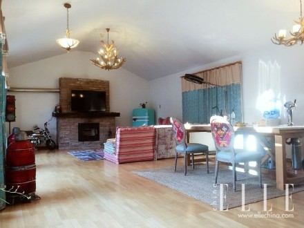 井柏然张若昀红毯,井柏然张若昀机场视频