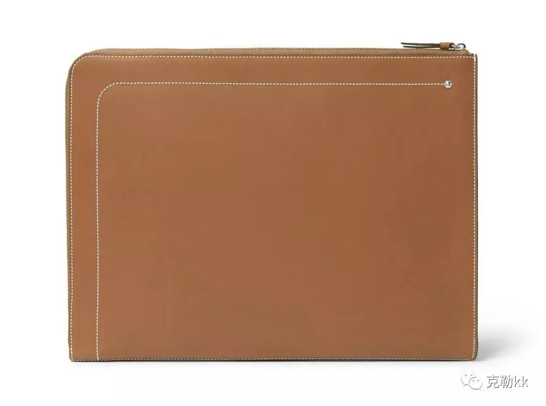 手里拿包怎么有腔调 (怎样拿手拿包)