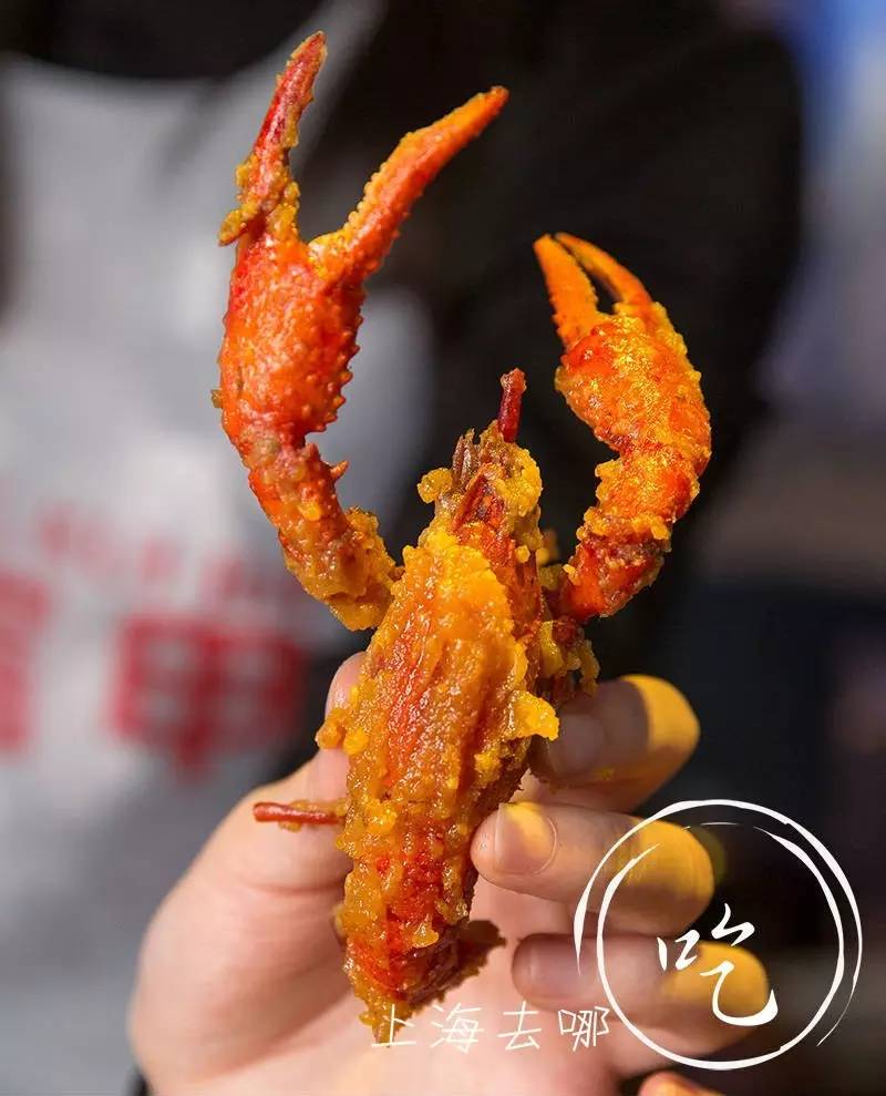 这家店营业到清晨2点，卖的都可以选Size，还给手活儿好的打折……