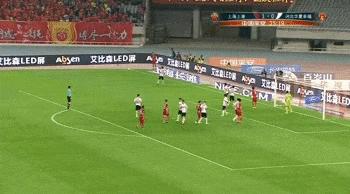 前中超锋霸亚冠连场进球,连续三场破门