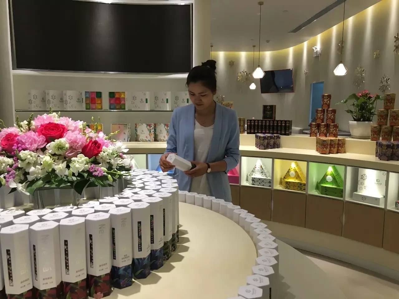 西林原创丨中茶·雪宜茶声品牌包装全案设计