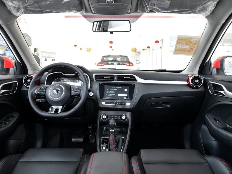 英超定制版运动SUV，1.0T中低配也能有！是不是你的主队？