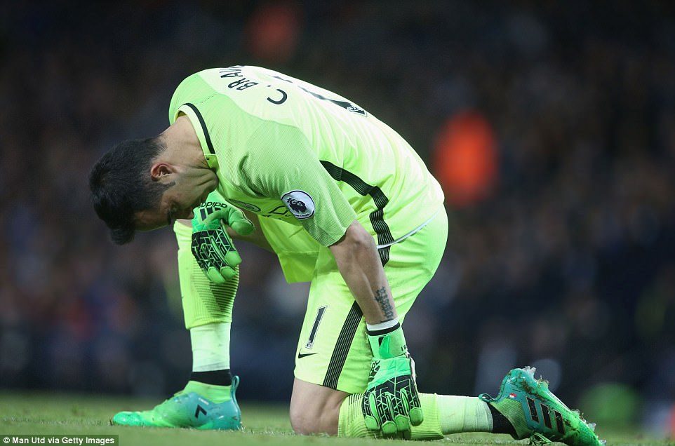 老汉推车有心无力，全场*攻围**开花不结果，瓜帅为冠军决心买买买