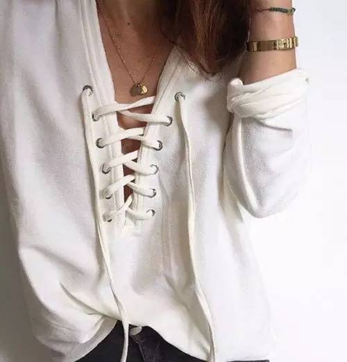 今年最潮的衣服,今年最流行的衣服30多岁穿的