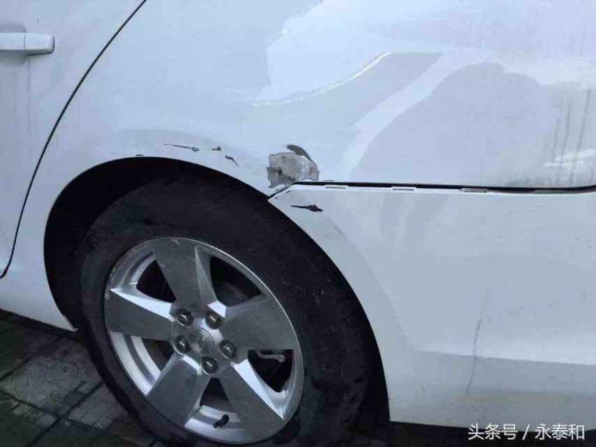 汽车泥瓦划痕怎样修补,汽车划痕自喷漆修补教程