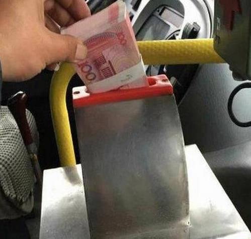 当武士刀遇到剑，一刀砍下去见真知，武士刀：就是让你想不到