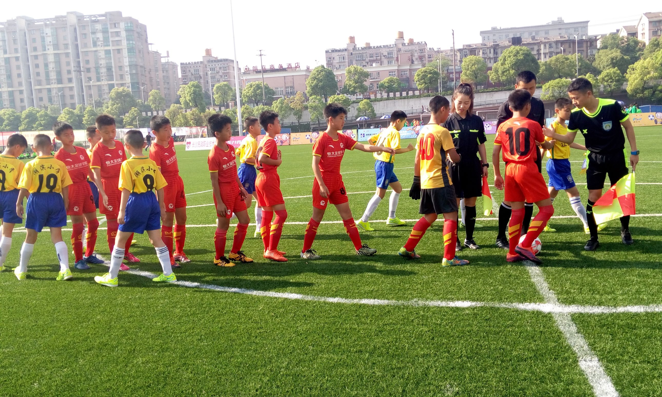 鲁能德馨杯国际少儿足球赛,德馨杯足球邀请赛