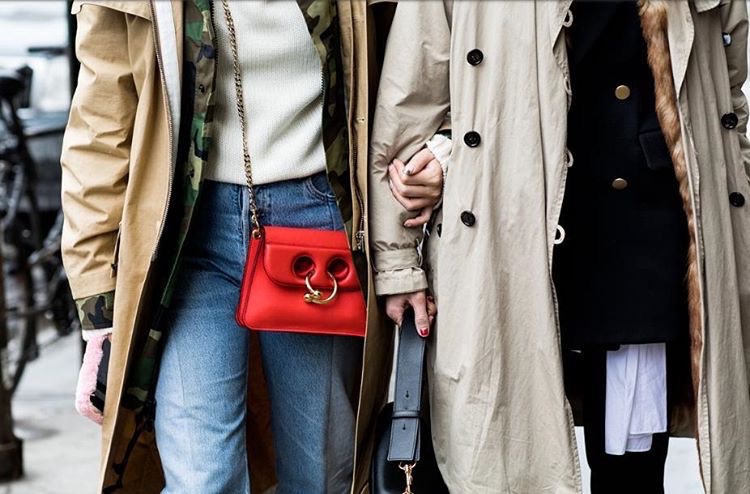 你的包烂大街了吧？三个品牌瞬间提升包品
