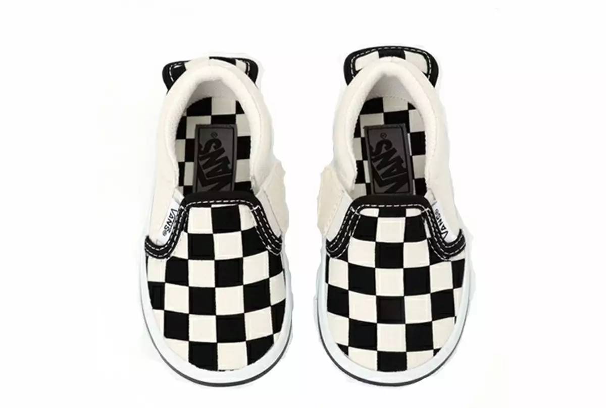 小baby穿的鞋,baby球鞋图片