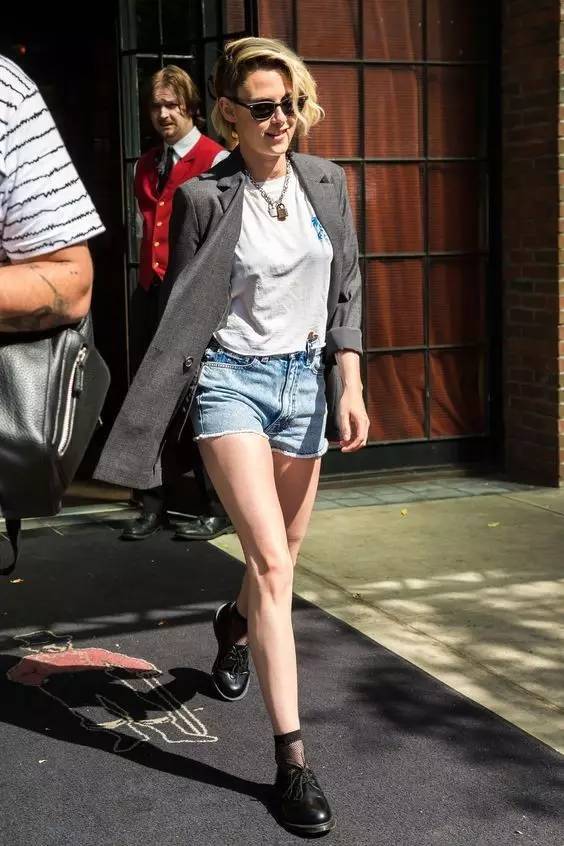 今年最潮的衣服,今年最流行的衣服30多岁穿的