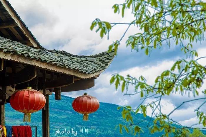 世界上最大的坑是什么,世界上最深的坑是什么坑