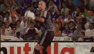 2006世界杯齐达内停球过人,齐达内06年世界杯决赛停球