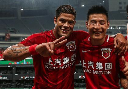 前中超锋霸亚冠连场进球,连续三场破门