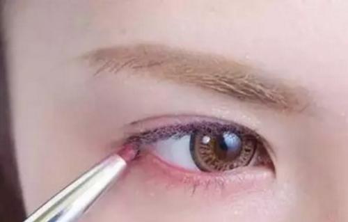 兔子眼妆初学者教程,兔子眼妆怎么画