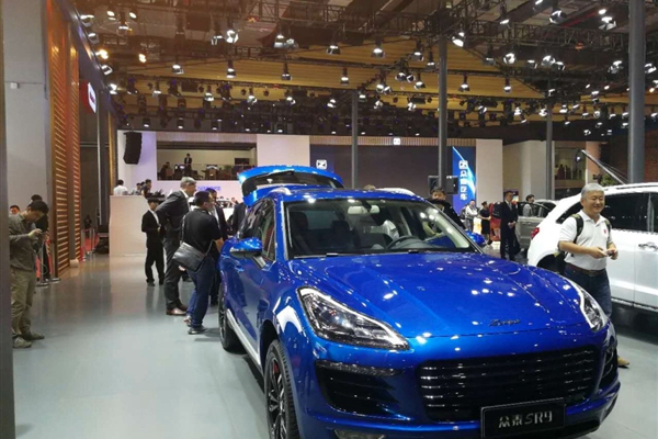 保时捷总裁走错展台,保时捷总裁误认众泰