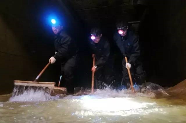 近30个课堂直播已下线｜斗鱼直播：欠薪背后的困局