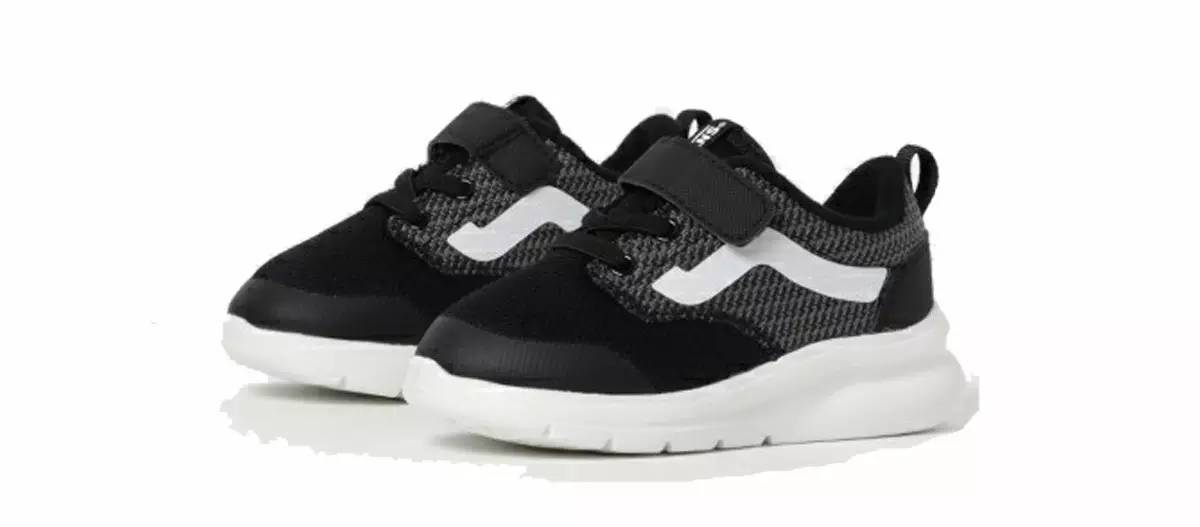 小baby穿的鞋,baby球鞋图片