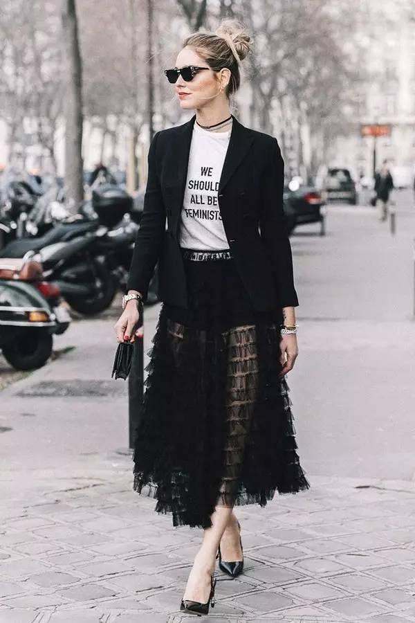 今年最潮的衣服,今年最流行的衣服30多岁穿的