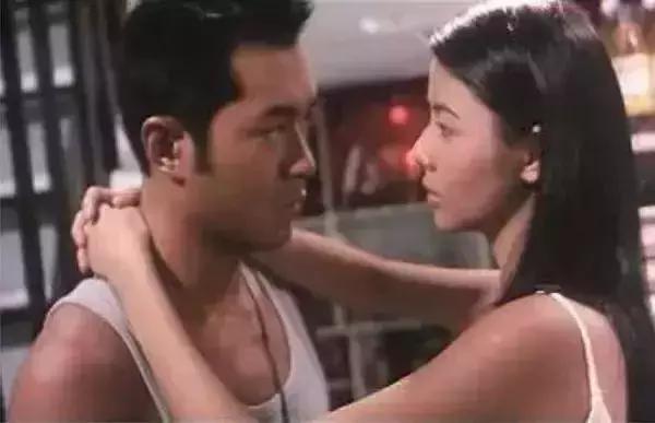 神似李小龙小伙子,长相酷似李小龙的人