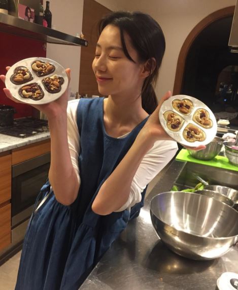 裴勇俊妻子朴秀珍身材,裴勇俊与妻子图片