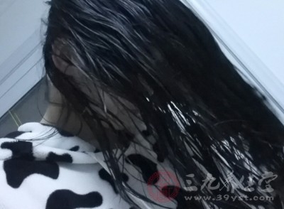 怎样去除头皮上的头屑最有效,头皮屑大块怎么抠下来