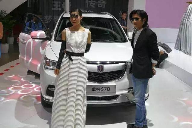 保时捷总裁走错展台,保时捷总裁误认众泰