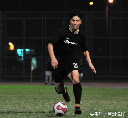 本是津门足坛名将，在天津和香港征战多年，代表香港参加世预赛！