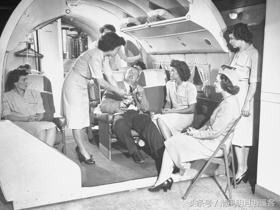 飞机头等舱服务,飞机头等舱的历史