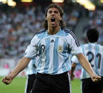 足球十大帅哥第一名,足球浪子