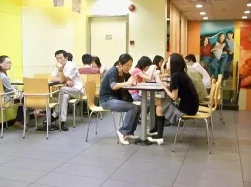 杨幂赵丽颖关晓彤,赵丽颖关晓彤同穿黑色礼服