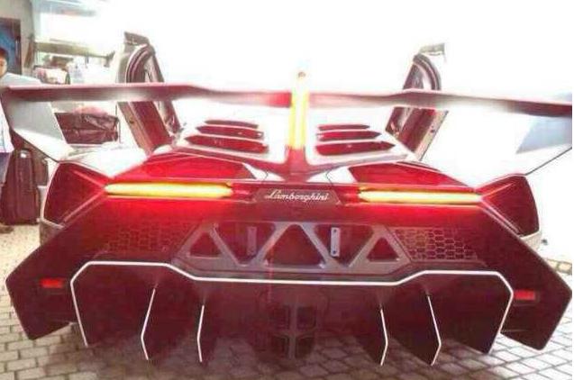 全球仅有三辆的毒药兰博基尼,全球仅一台的兰博基尼毒药