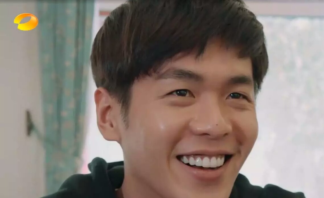 花少娜扎防晒,花少娜扎同款