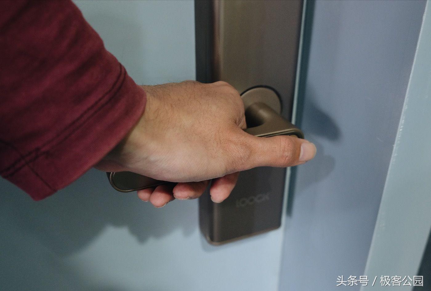 装上这把「秒开」的门锁，感觉记性不好的我得到了拯救