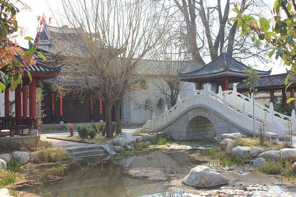 穷游云南1000元以内,穷游云南10天花费多少钱