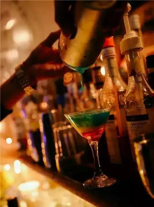 天津可以看球赛撸串的地方,在天津津南喝酒看球